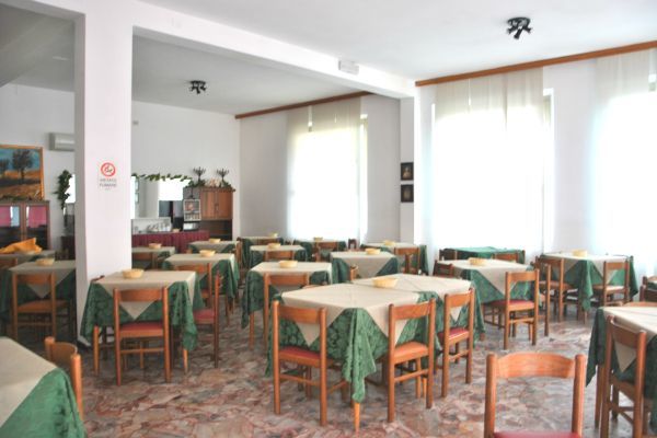 Hotel Luna Rossa Rimini Exterior photo